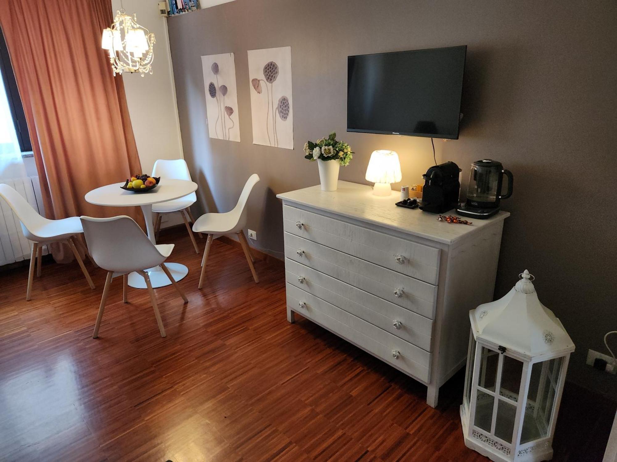 Gaia Suites - A Due Passi Dal Centro - Parcheggio Privato Турин Екстер'єр фото